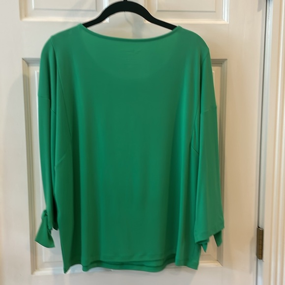 Chico’s Size 2 (10/12) Green Top w/ 3/4 Raglan Sleeves. Smoke Free Home. - Picture 5 of 7